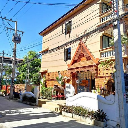 Anumat Premium Budget Hotel Chiang Mai Exterior photo