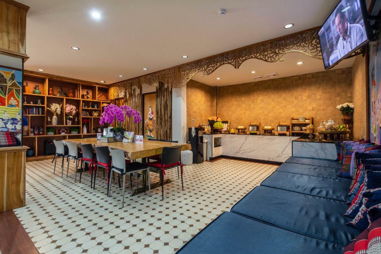 Anumat Premium Budget Hotel Chiang Mai Exterior photo
